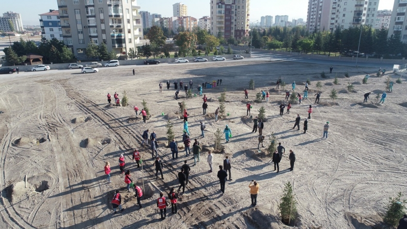BAŞKAN ÇOLAKBAYRAKDAR, “DEPREM, BİR KEZ DAHA KENTSEL DÖNÜŞÜMÜN ÖNEMİNİ GÖSTERDİ”