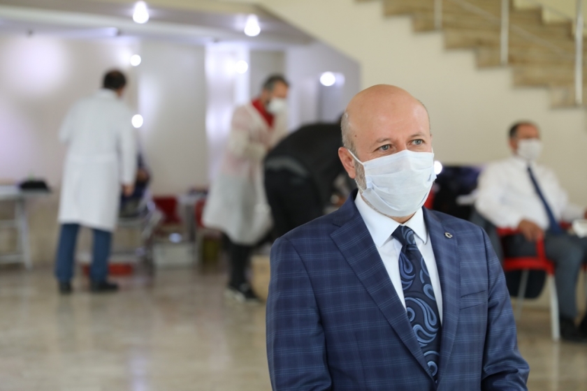 BAŞKAN ÇOLAKBAYRAKDAR’DAN KAN BAĞIŞI ÇAĞRISI