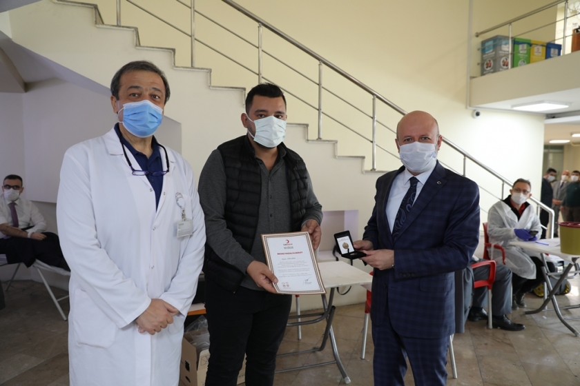 BAŞKAN ÇOLAKBAYRAKDAR’DAN KAN BAĞIŞI ÇAĞRISI