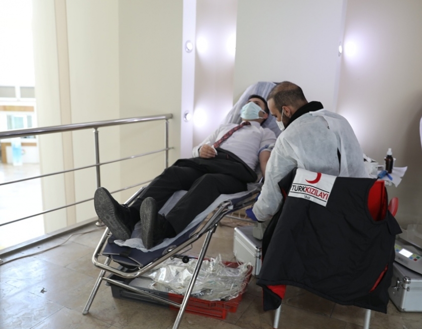 BAŞKAN ÇOLAKBAYRAKDAR’DAN KAN BAĞIŞI ÇAĞRISI