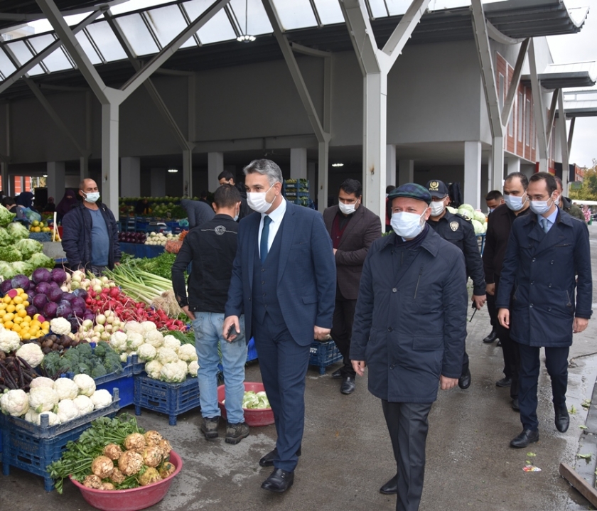 BAŞKAN ÇOLAKBAYRAKDAR’DAN PAZAR DENETİMİ