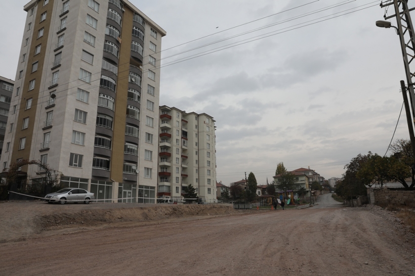 BAŞKAN ÇOLAKBAYRAKDAR, “MAHALLELERİN KADİM SORUNLARINI, KENTSEL DÖNÜŞÜMLE ÇÖZÜYORUZ”