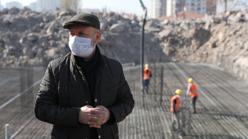 BAŞKAN ÇOLAKBAYRAKDAR, DÖNÜŞÜMLE UĞUREVLER’E DAHA MODERN OKULUN TEMELİNİ ATTI