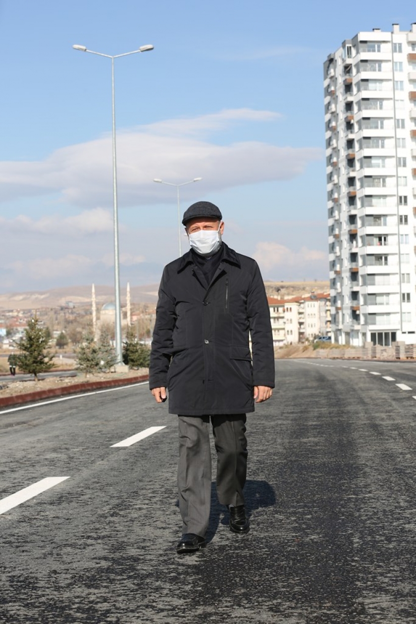 BAŞKAN ÇOLAKBAYRAKDAR’DAN ASFALT ÇALIŞMALARIYLA KIRILMASI GÜÇ TARİHİ BİR REKOR
