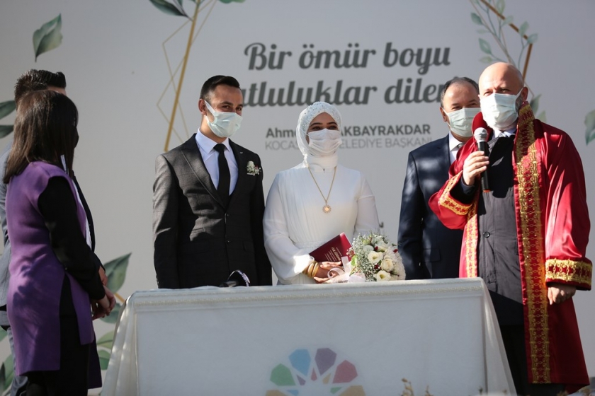 KOCASİNAN, 2020 YILINDA 2 BİN 800 MUTLU EVLİLİĞİN TEMELİNİ ATTI