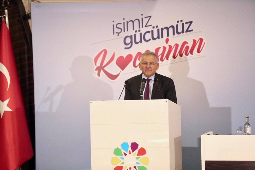 KOCASİNAN’IN YUNUS EMRE DÖNÜŞÜM KONUTLARI İÇİN NOTER HUZURUNDA KURA ÇEKİLDİ