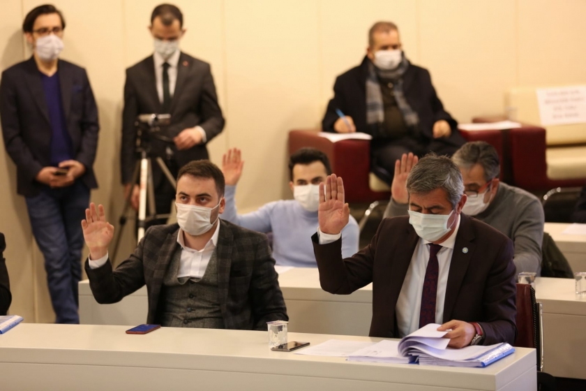 KOCASİNAN BELEDİYE MECLİSİNDEN ESNAFA MÜJDELİ HABER
