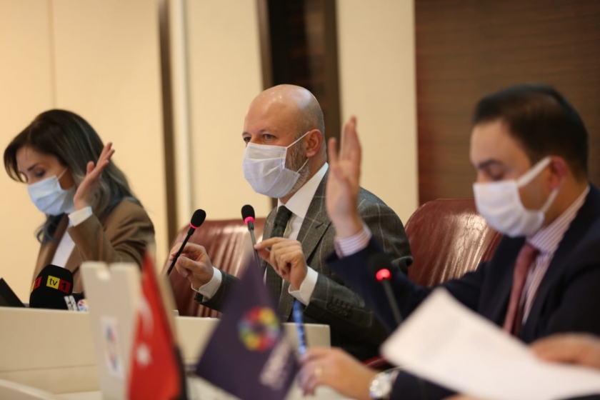 KOCASİNAN BELEDİYE MECLİSİNDEN ESNAFA MÜJDELİ HABER