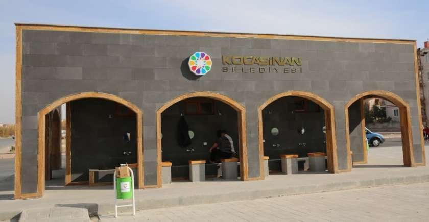 KOCASİNAN’DA SELÇUKLU MİMARİSİ TARZINDA MODERN KEMERLİ ŞADIRVANLAR