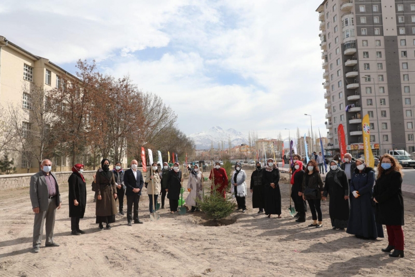 BAŞKAN ÇOLAKBAYRAKDAR SÖZÜNÜ TUTTU MİTHATPAŞA’YA YENİ PARK