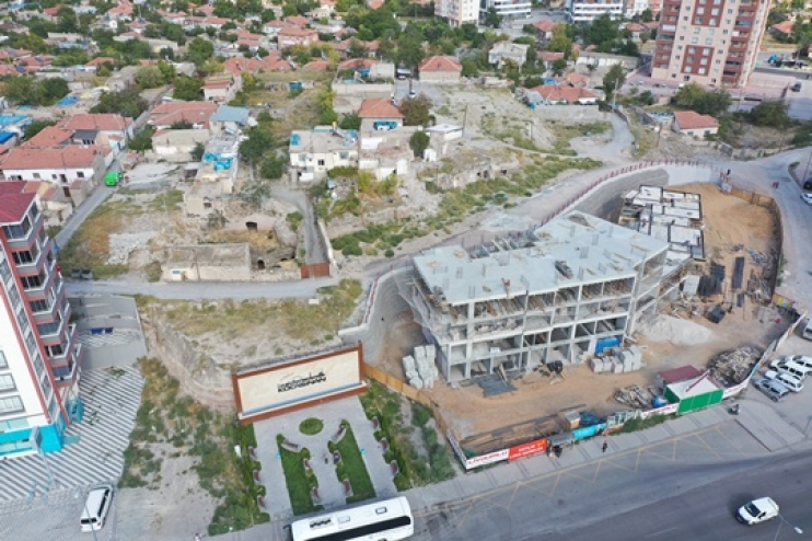 BAŞKAN ÇOLAKBAYRAKDAR, “ERKİLET BULVARI, YENİ BİR GÖRÜNÜM KAZANACAK”