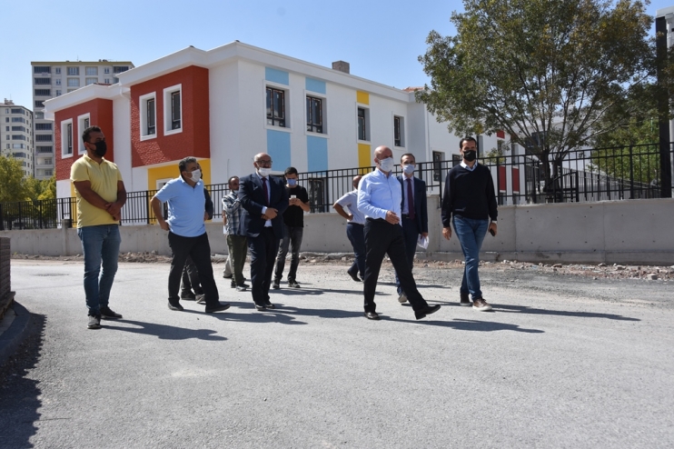 BAŞKAN ÇOLAKBAYRAKDAR İLE KÜÇÜK ÇOCUK ARASINDA TEBESSÜM ETTİREN DİYALOG