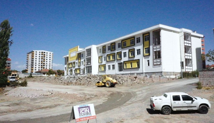 BAŞKAN ÇOLAKBAYRAKDAR’IN DÖNÜŞÜMLE KAZANDIRDIĞI OKUL PROJESİNDE SONA GELİNDİ