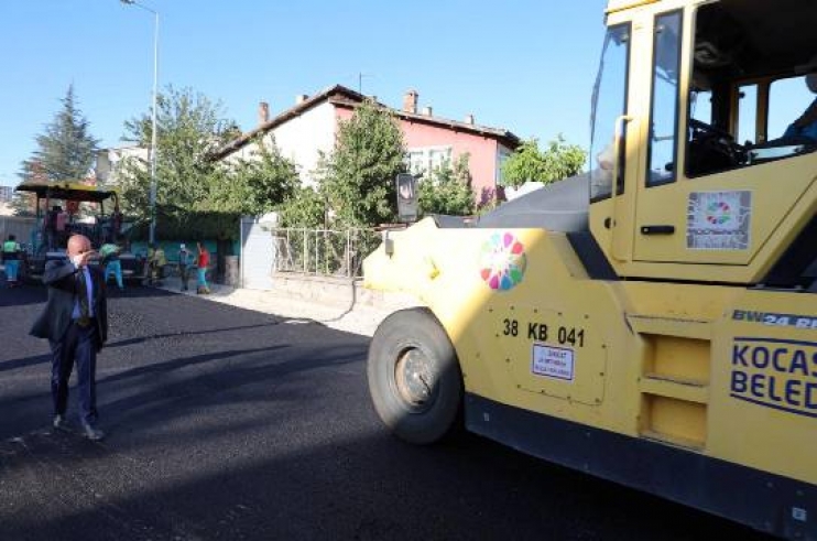 BAŞKAN ÇOLAKBAYRAKDAR, “YENİŞEHİR MAHALLESİ’Nİ DE YENİLİYORUZ”