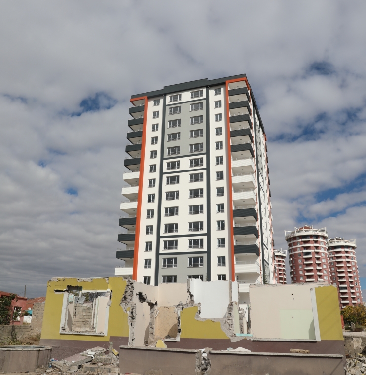 BAŞKAN ÇOLAKBAYRAKDAR’DAN DÖNÜŞÜMLE SEYRANİ ’YE YENİ BİR ÇEHRE, KAYSERİ’YE YEPYENİ BİR BÖLGE