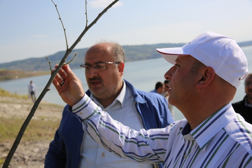 ÇOLAKBAYRAKDAR; “KAYSERİ’Yİ SAHİL KENTİ YAPMAK YOLUNDA HIZLA İLERLİYORUZ”