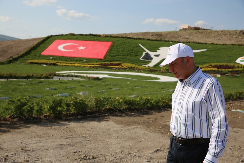 ÇOLAKBAYRAKDAR; “KAYSERİ’Yİ SAHİL KENTİ YAPMAK YOLUNDA HIZLA İLERLİYORUZ”