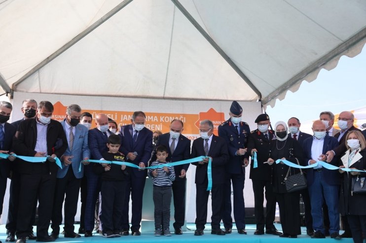 KOCASİNAN’IN RESTORE ETTİĞİ 2 ASIRLIK JANDARMA KONAĞI AÇILDI