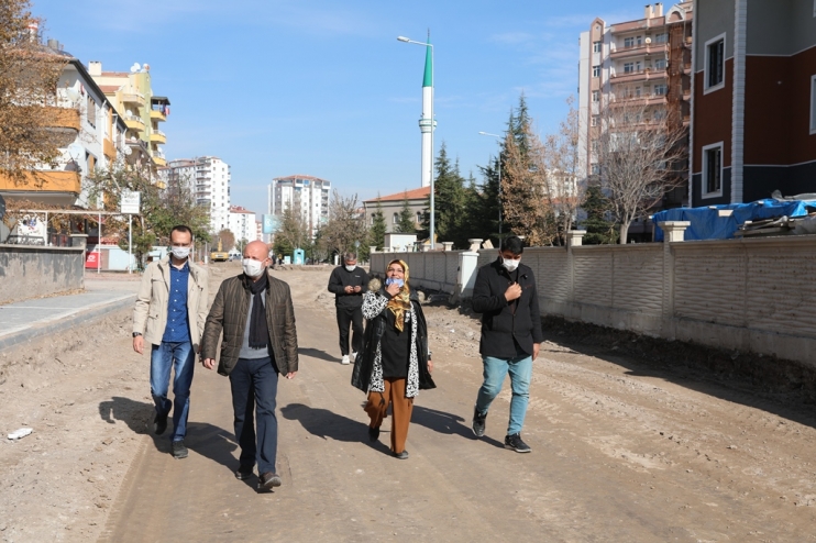 BAŞKAN ÇOLAKBAYRAKDAR, “SEYRANİ ’YE YENİ ÇEHRE İÇİN EN KONFORLU YOLLAR KAZANDIRIYORUZ”