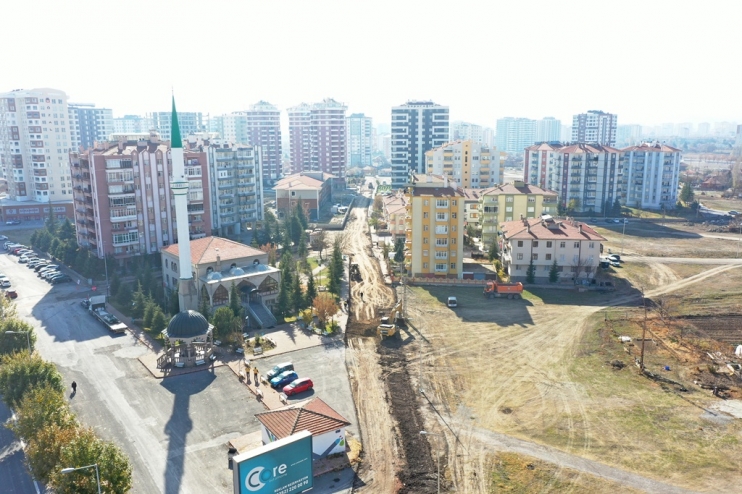 BAŞKAN ÇOLAKBAYRAKDAR, “SEYRANİ ’YE YENİ ÇEHRE İÇİN EN KONFORLU YOLLAR KAZANDIRIYORUZ”