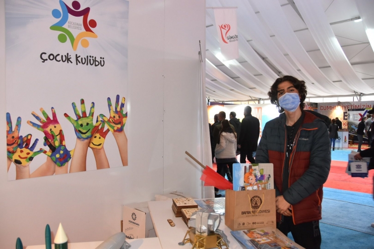 ANKARA’DA KOCASİNAN’IN GENÇLİK STANDINA BÜYÜK İLGİ
