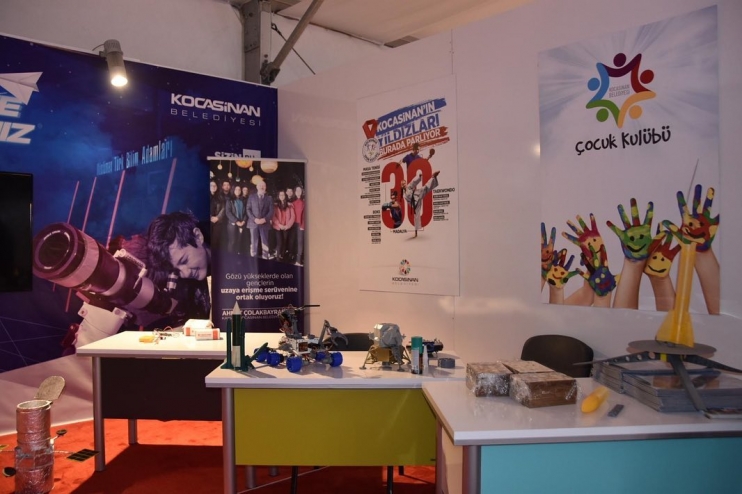 ANKARA’DA KOCASİNAN’IN GENÇLİK STANDINA BÜYÜK İLGİ