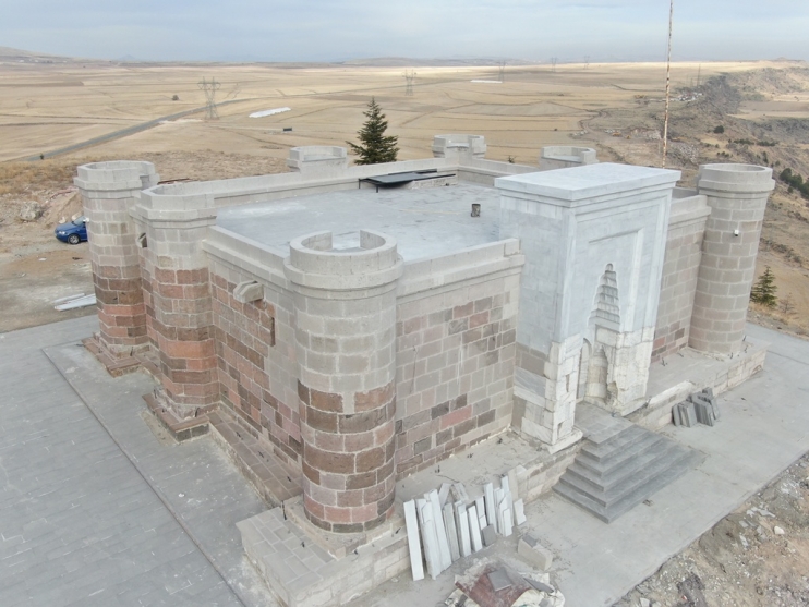 KOCASİNAN, GÖK GÖZLEM EVİ İLE GÖZÜ DAHA YÜKSEKLERDE