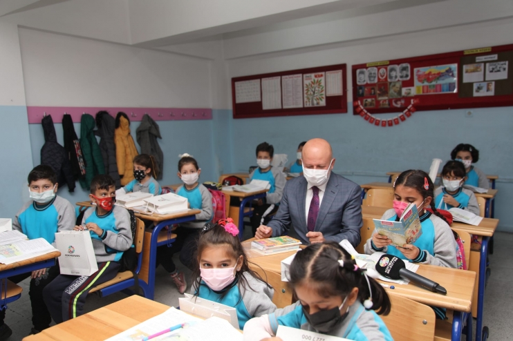 KOCASİNAN BELEDİYESİ’NDEN ÖĞRETMENLERE ANLAMLI KLİP