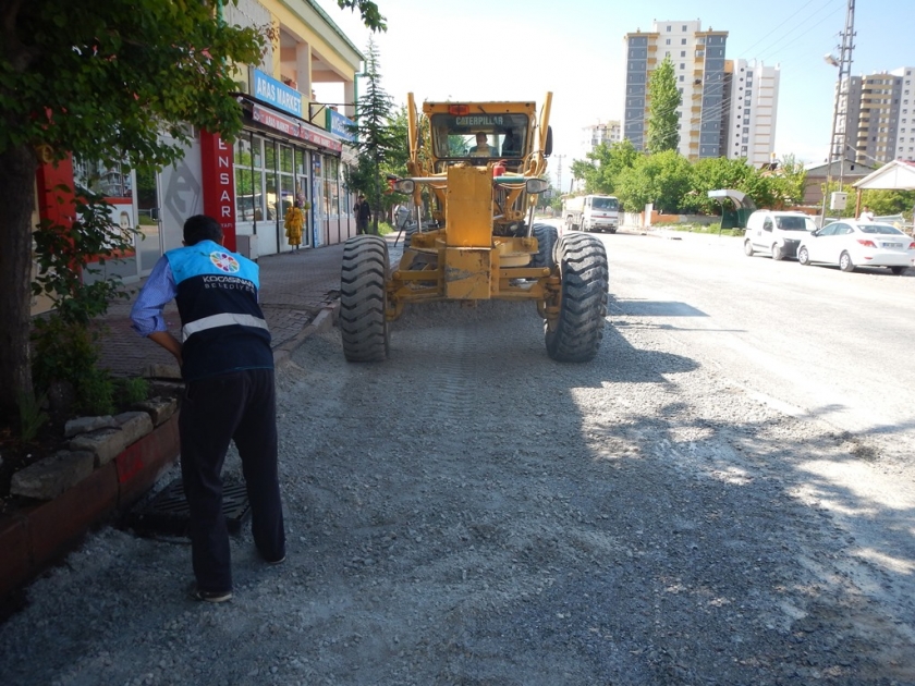 DAHA MODERN KOCASİNAN İÇİN YOL VE PEYZAJ ÇALIŞMASI