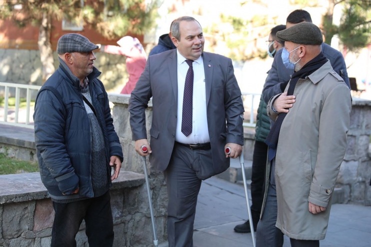 BAŞKAN ÇOLAKBAYRAKDAR,  ENGELLİLERİN GÖNÜLLERİNE DOKUNDU