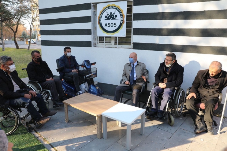 BAŞKAN ÇOLAKBAYRAKDAR,  ENGELLİLERİN GÖNÜLLERİNE DOKUNDU
