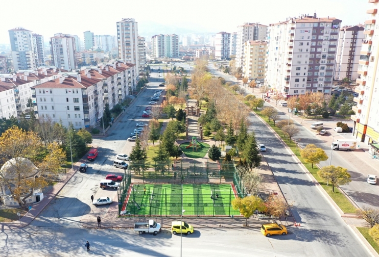 KOCASİNAN’DA GENÇLER VE ÇOCUKLAR İSTEDİ, BAŞKAN AMCA YAPTI