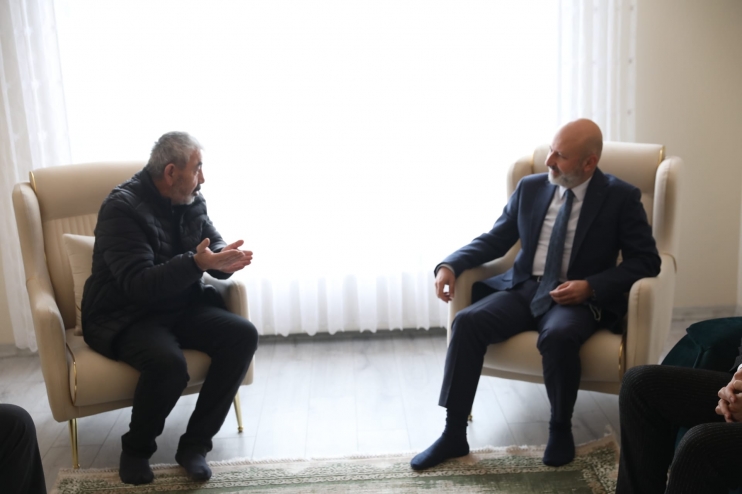 BAŞKAN ÇOLAKBAYRAKDAR, “DÖNÜŞÜMLE 224 AİLE BU KIŞI, SICACIK EVLERİNDE GEÇİRECEK”