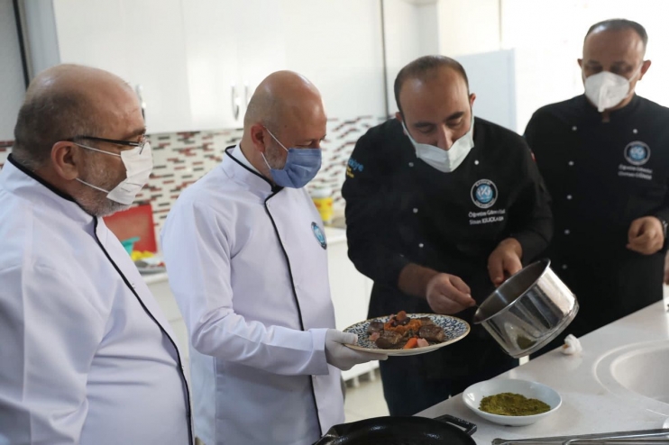KOCASİNAN’DA PROFESYONEL AŞÇILAR YETİŞİYOR