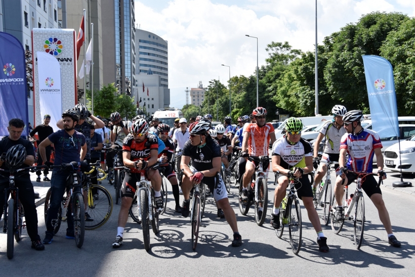 KOCASİNAN, SAĞLIKLI YAŞAM İÇİN PEDAL ÇEVİRDİ