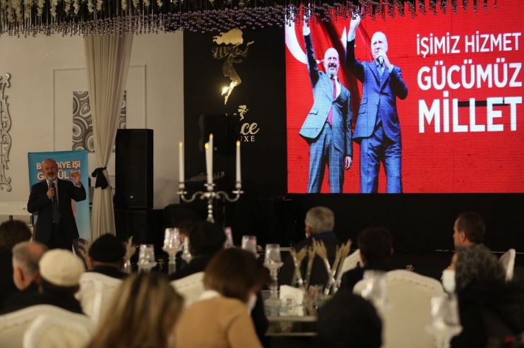 BAŞKAN ÇOLAKBAYRAKDAR, “TÜRKİYE’DE BÜYÜK ÖLÇEKTE KENDİ İMKANLARIYLA DÖNÜŞÜM YAPAN TEK BELEDİYEYİZ”