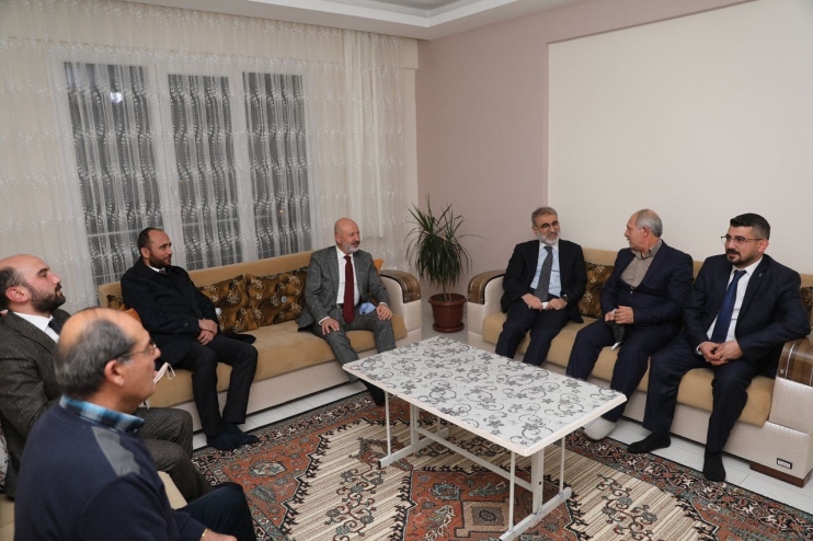 BAŞKAN ÇOLAKBAYRAKDAR, BU SEFER BAKAN TANER YILDIZ İLE ÇAT KAPI YAPTI