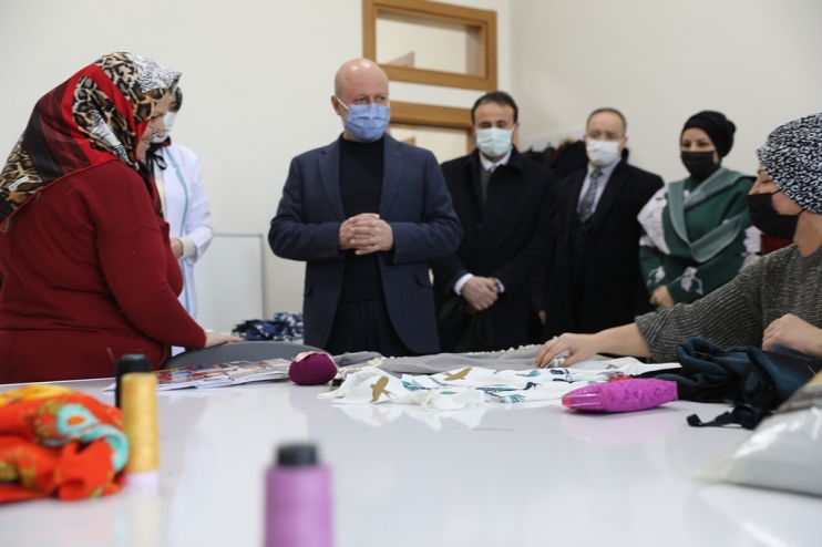 YENİŞEHİR’DE DE KOCASİNAN AKADEMİ AÇILDI, VATANDAŞLAR YOĞUN İLGİ GÖSTERDİ
