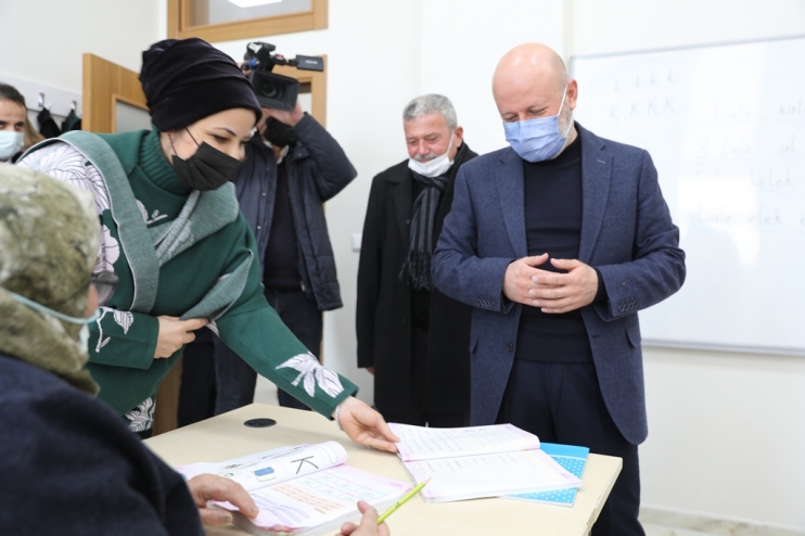 YENİŞEHİR’DE DE KOCASİNAN AKADEMİ AÇILDI, VATANDAŞLAR YOĞUN İLGİ GÖSTERDİ