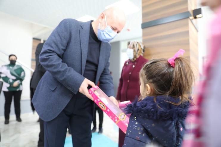 YENİŞEHİR’DE DE KOCASİNAN AKADEMİ AÇILDI, VATANDAŞLAR YOĞUN İLGİ GÖSTERDİ