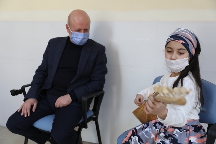 KOCASİNANLI ÇOCUKLAR; “TEŞEKKÜR EDERİZ BAŞKAN AMCA”