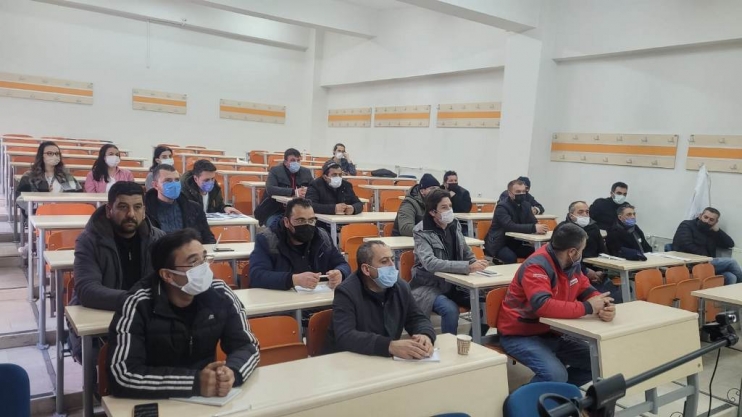 KOCASİNAN BELEDİYESİ’NDEN VETERİNERLİK PERSONELİNE SERTİFİKALI EĞİTİM