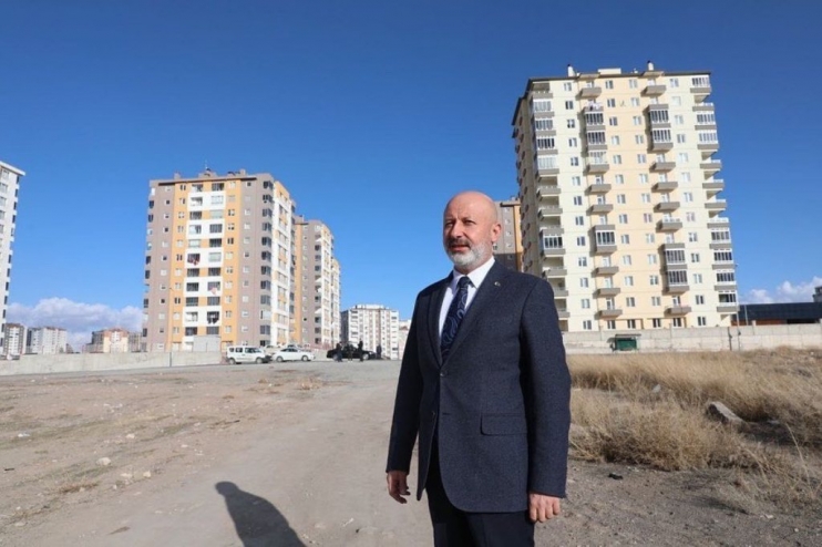 BAŞKAN ÇOLAKBAYRAKDAR’DAN BEYAZŞEHİR’E KESİNTİSİZ ULAŞIM İLE İKİ YENİ PARK MÜJDESİ