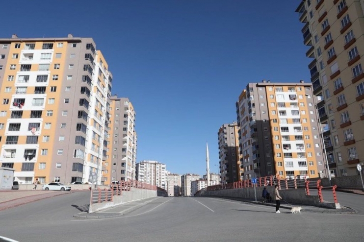 BAŞKAN ÇOLAKBAYRAKDAR’DAN BEYAZŞEHİR’E KESİNTİSİZ ULAŞIM İLE İKİ YENİ PARK MÜJDESİ