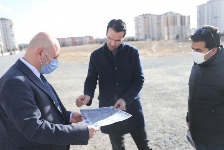 BAŞKAN ÇOLAKBAYRAKDAR’DAN BEYAZŞEHİR’E KESİNTİSİZ ULAŞIM İLE İKİ YENİ PARK MÜJDESİ