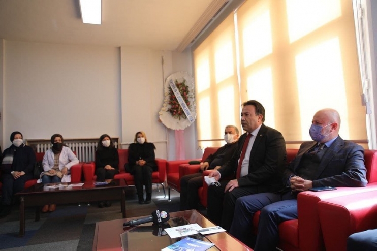 BAŞKAN ÇOLAKBAYRAKDAR’DAN GENÇLERE 3 YENİ KÜTÜPHANE MÜJDESİ