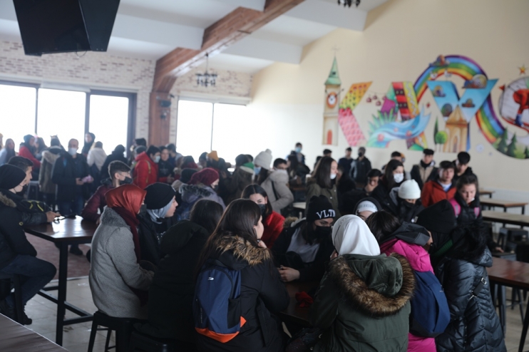 KOCASİNANLI ÖĞRENCİLER, ERCİYES’TE EĞLENCELİ BİR GÜN GEÇİRDİ