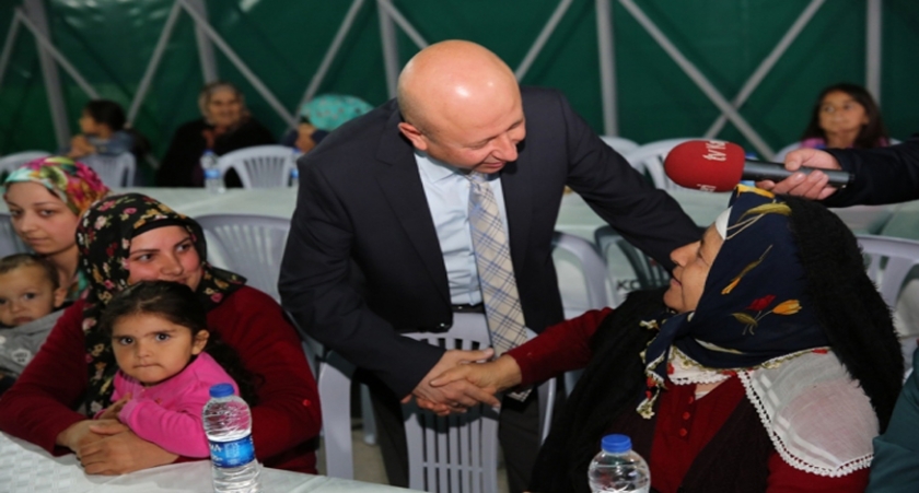 BAŞKAN ÇOLAKBAYRAKDAR, İFTARI ARGINCIK SAKİNLERİYLE AÇTI