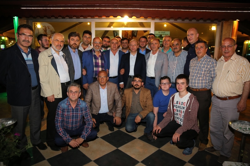 ÇOLAKBAYRAKDAR ÇİFTİ İFTARI ŞEHİT AİLESİYLE AÇTI