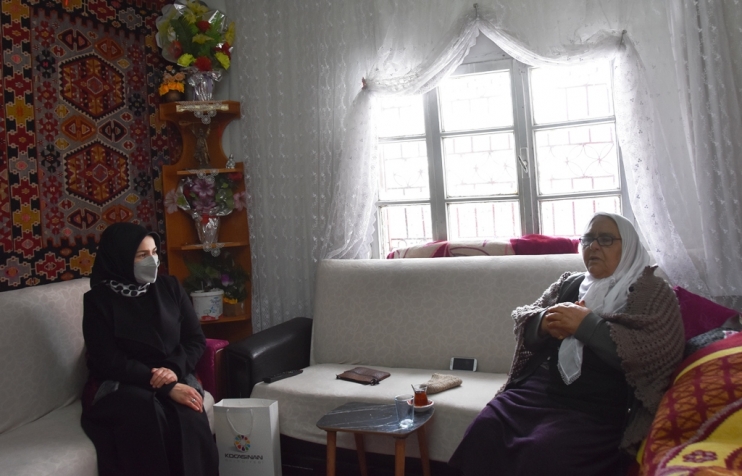 FATMA ÇOLAKBAYRAKDAR, BÜYÜKLERİN HAYIR DUASINI ALDI